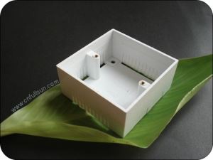 PVC-kytkinrasia, jossa kiinteä lukitus itsesammuvassa